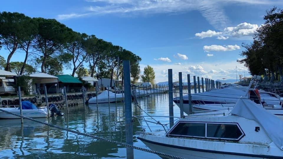 Camping Village Punta Navaccia Tuoro sul Trasimeno Exterior foto
