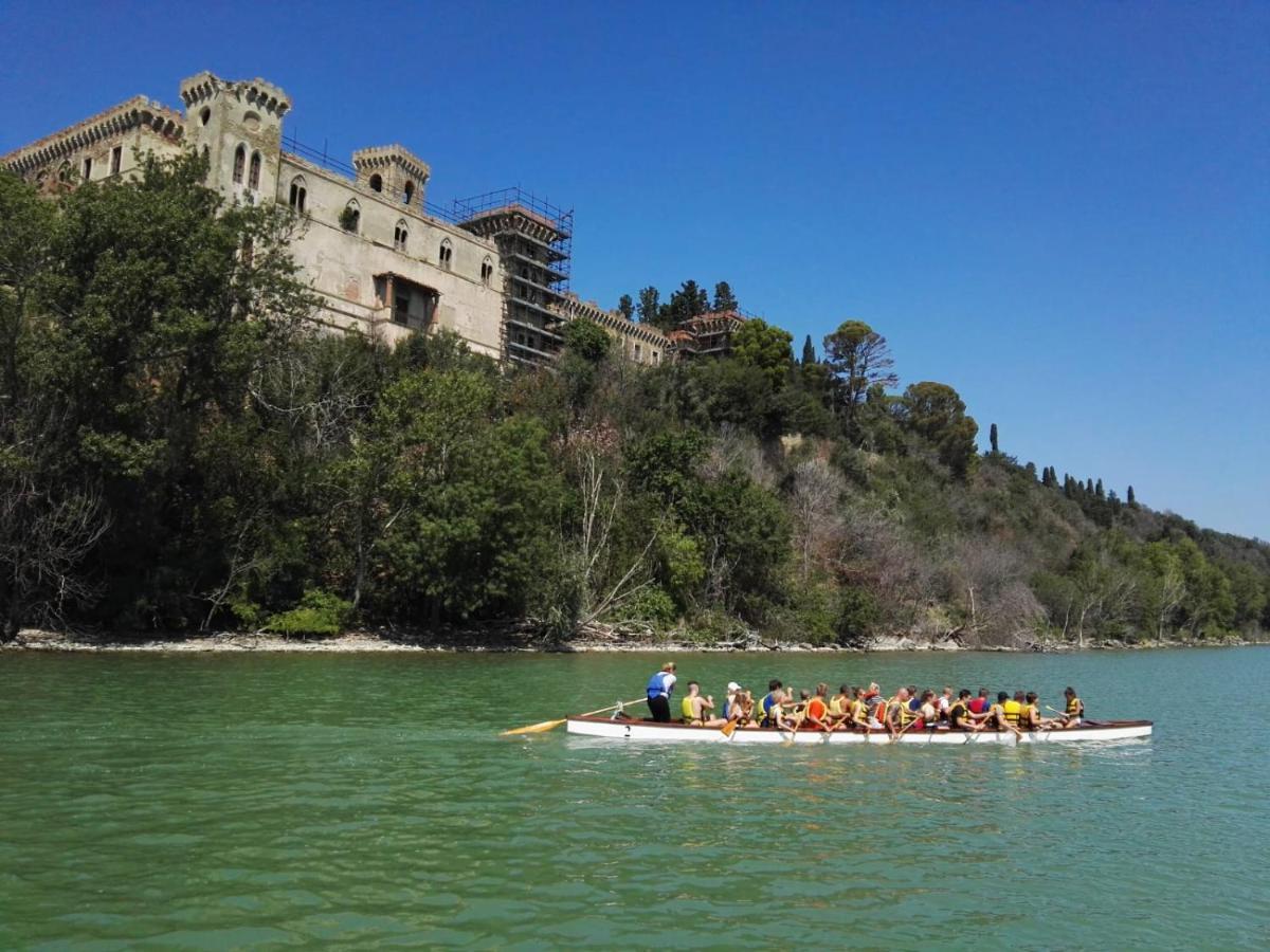 Camping Village Punta Navaccia Tuoro sul Trasimeno Exterior foto